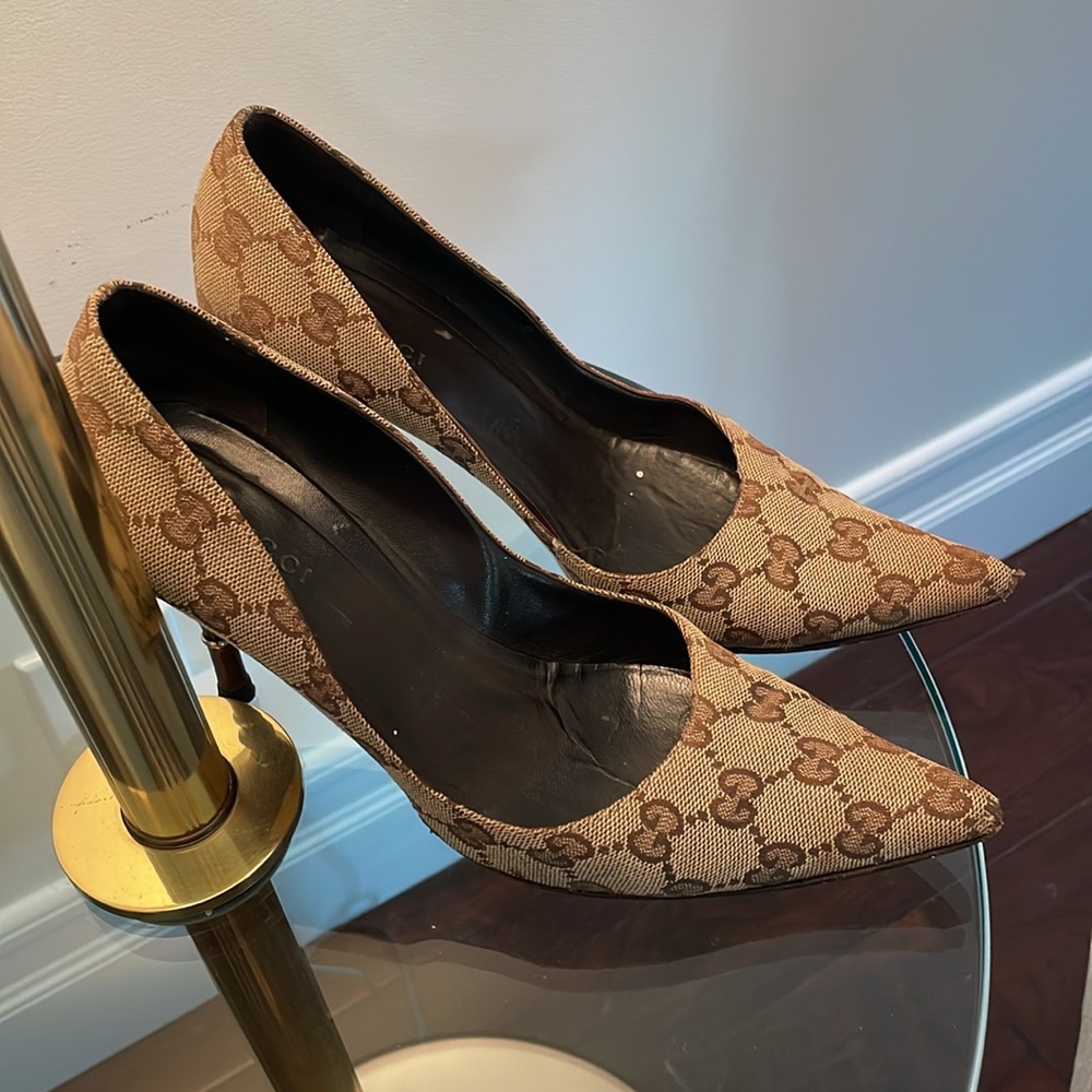 GUCCI MONOGRAM BAMBOO HEELED PUMPS - Picture 4 of 14